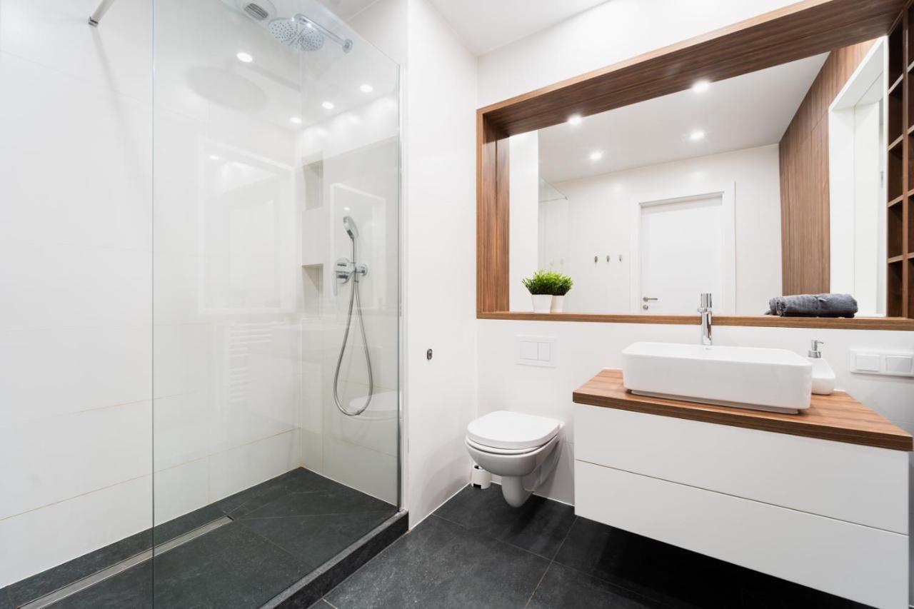 Big Apart - Atal Towers - 3 Rooms - Private Parking Place Vratislav Exteriér fotografie