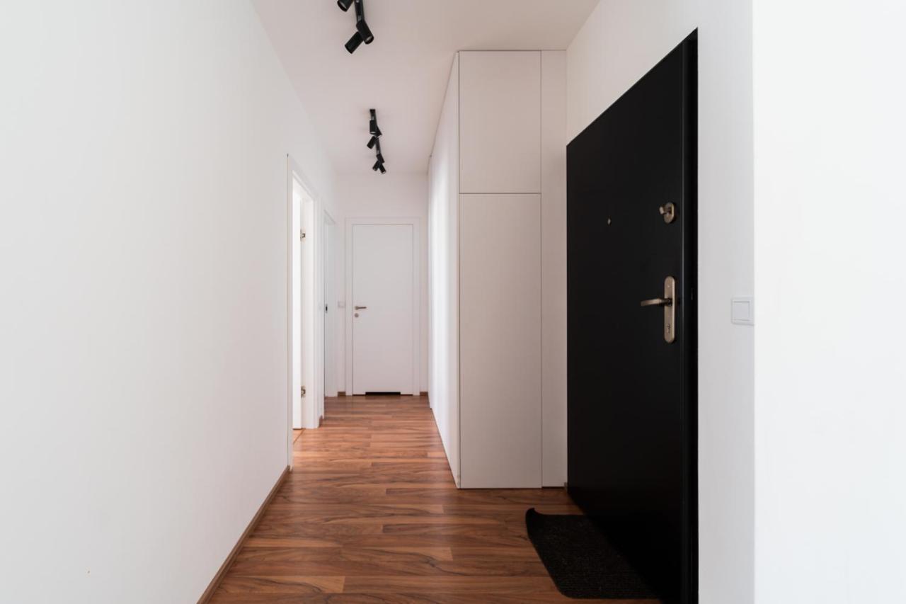 Big Apart - Atal Towers - 3 Rooms - Private Parking Place Vratislav Exteriér fotografie