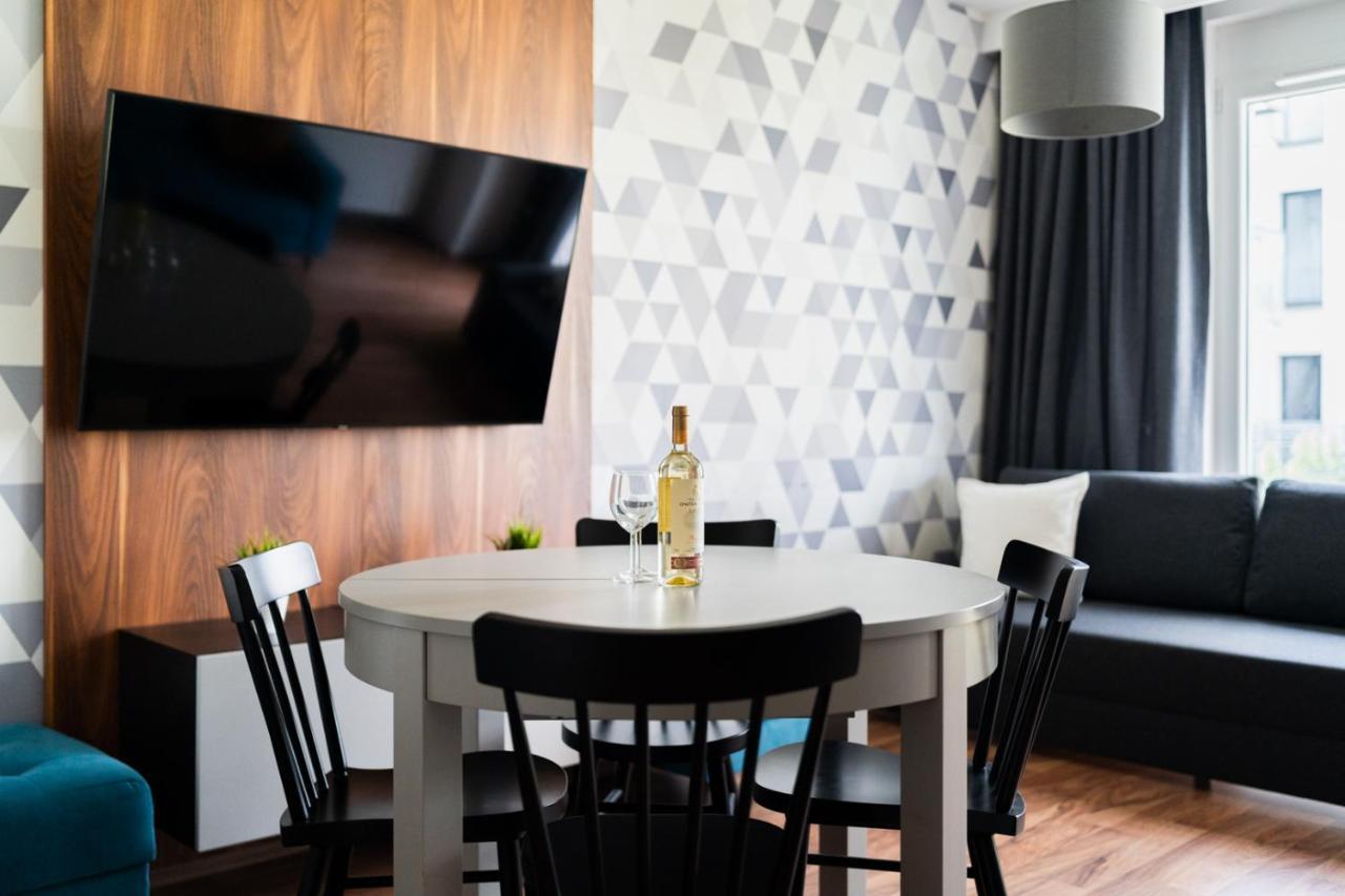 Big Apart - Atal Towers - 3 Rooms - Private Parking Place Vratislav Exteriér fotografie