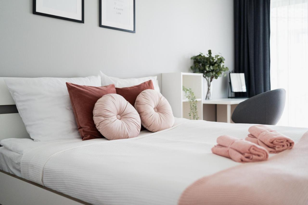 Big Apart - Atal Towers - 3 Rooms - Private Parking Place Vratislav Exteriér fotografie